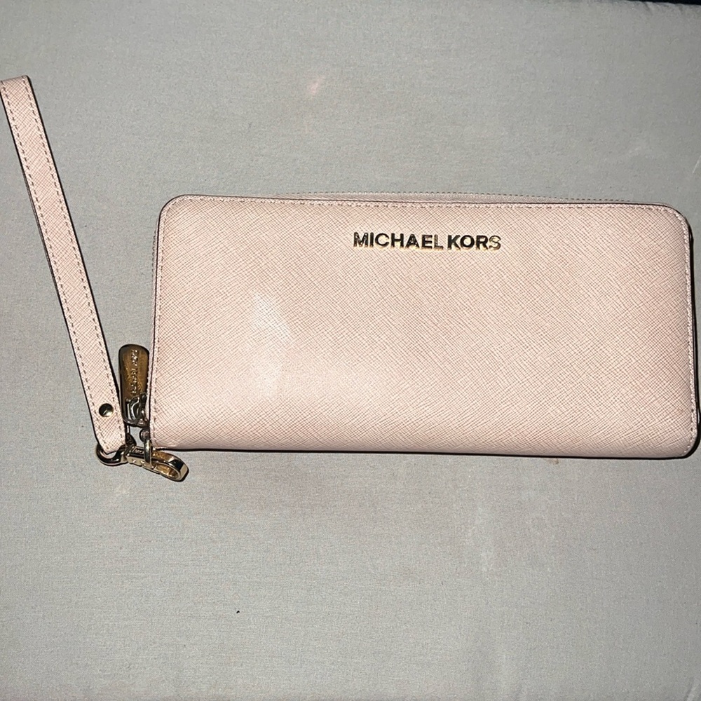 MK wallet/clutch